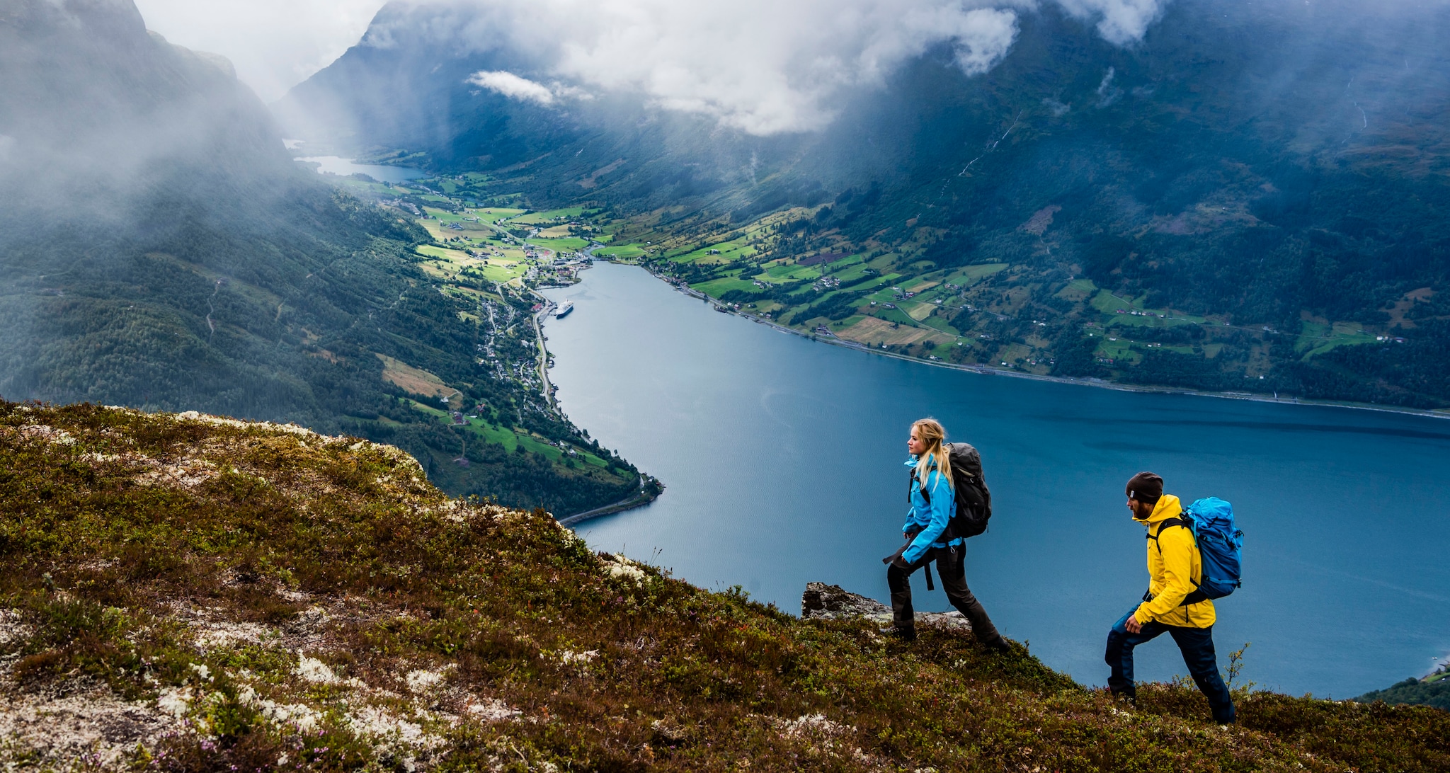 hiking-mount-hoven-and-skylift