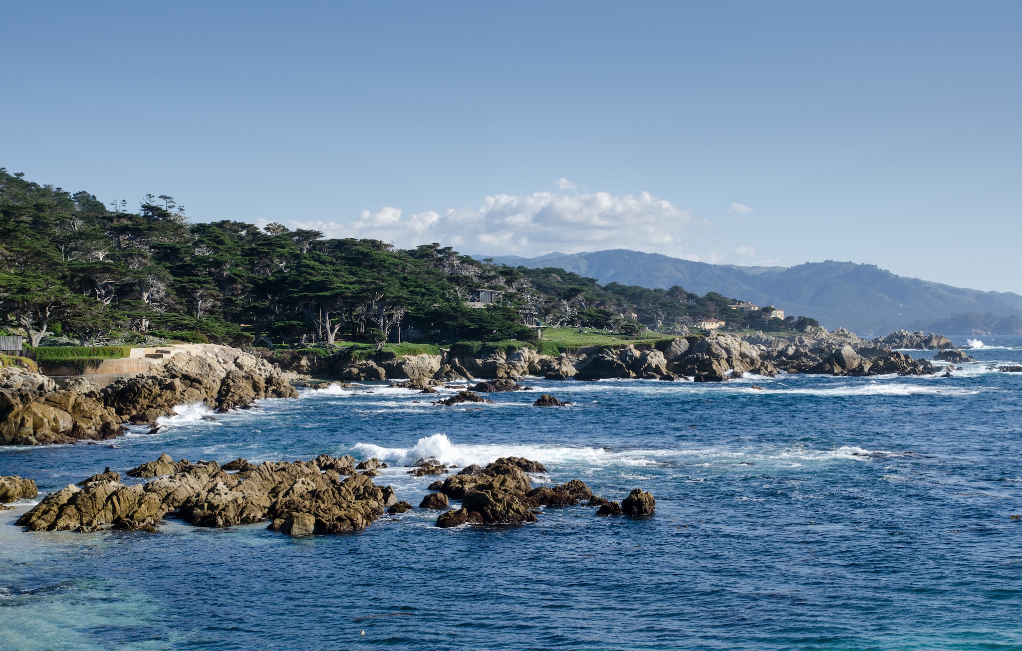 distance from carmel by the sea to monterey        
        <figure class=